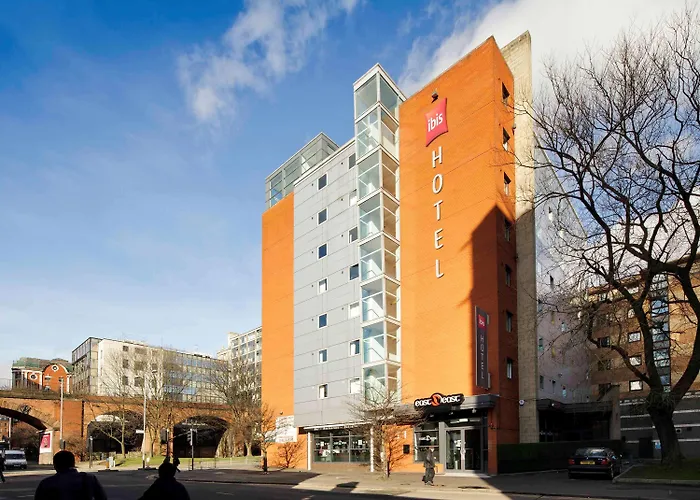 Find the Perfect Accommodation near Manchester Airport Terminal 1 with Parking